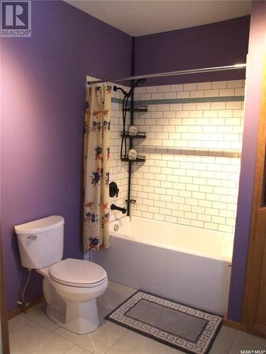 200 Freeman Street, Richmound, SK - Indoor Photo Showing Bathroom