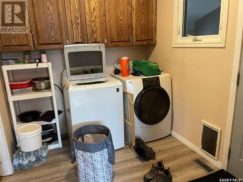 303 Westview Drive, Coronach, SK - Indoor Photo Showing Laundry Room