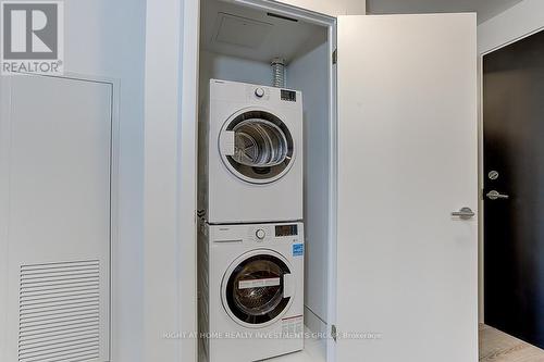 #418 -250 Lawrence Ave W, Toronto, ON - Indoor Photo Showing Laundry Room