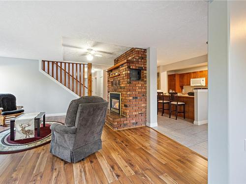 2346 Wild Dove Rd, Nanaimo, BC - Indoor With Fireplace