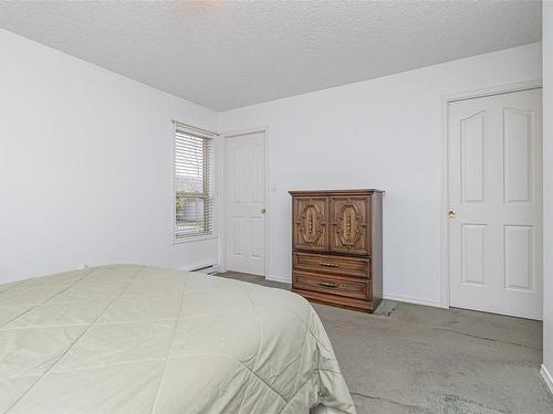 836 Mulholland Dr, Parksville, BC - Indoor Photo Showing Bedroom