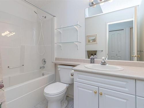 836 Mulholland Dr, Parksville, BC - Indoor Photo Showing Bathroom