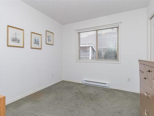 836 Mulholland Dr, Parksville, BC - Indoor Photo Showing Other Room