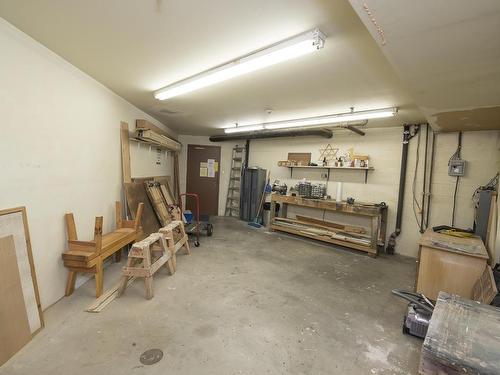 202 165 Court Street N, Thunder Bay, ON - Indoor Photo Showing Gym Room