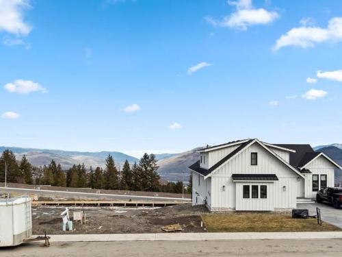 2109 Linfield Drive, Kamloops, BC - Outdoor With Exterior
