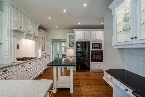 53 Ranch Road, Brantford, ON - Indoor Photo Showing Kitchen With Upgraded Kitchen