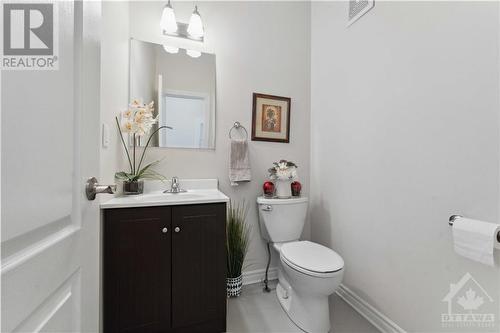 25 Rastila Crescent, Ottawa, ON - Indoor Photo Showing Bathroom