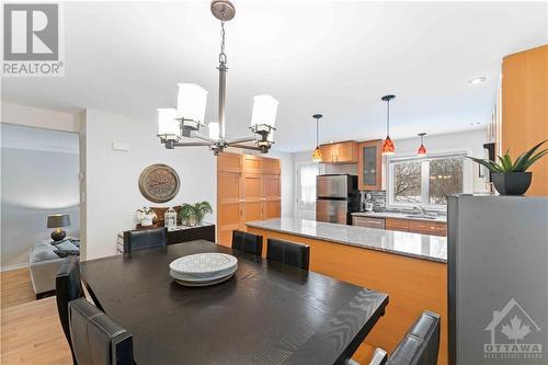 25 Rastila Crescent, Ottawa, ON - Indoor Photo Showing Dining Room