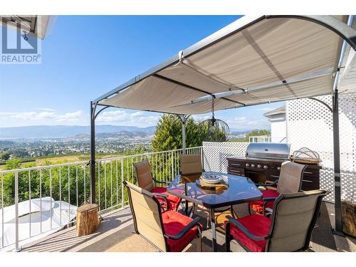 882 Toovey Road, Kelowna, BC - Outdoor With Exterior