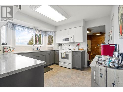 4003 Greaves Road, Eagle Bay, BC - Indoor Photo Showing Kitchen