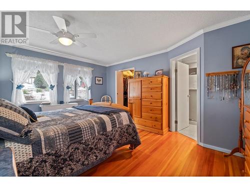 4003 Greaves Road, Eagle Bay, BC - Indoor Photo Showing Bedroom
