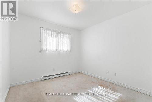 37 Varden Ave, Barrie, ON - Indoor Photo Showing Other Room