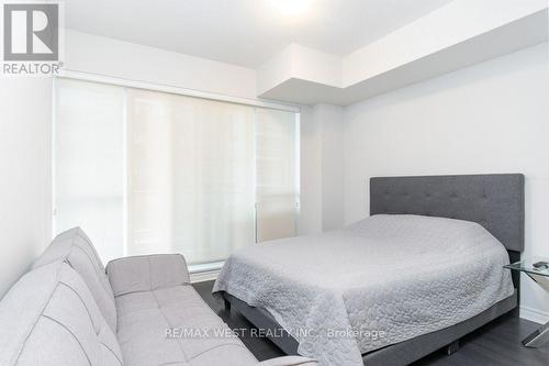 1216 - 39 Annie Craig Drive, Toronto, ON - Indoor Photo Showing Bedroom