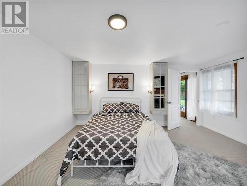 11890 Riverside Drive East Unit# B, Windsor, ON - Indoor Photo Showing Bedroom