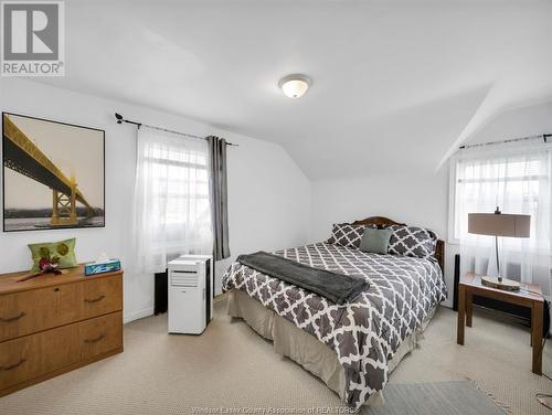 11890 Riverside Drive East Unit# A, Windsor, ON - Indoor Photo Showing Bedroom
