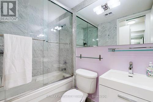 #910 -85 Bloor St E, Toronto, ON - Indoor Photo Showing Bathroom