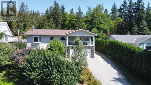 303 Nelson Avenue, Nakusp, BC - Outdoor