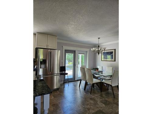 303 Nelson Avenue, Nakusp, BC - Indoor