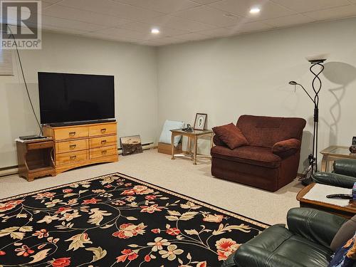 303 Nelson Avenue, Nakusp, BC - Indoor Photo Showing Basement