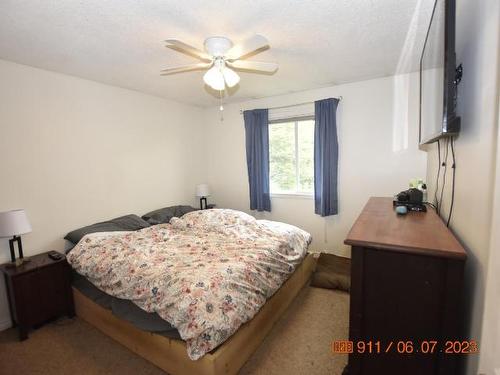 145 Fort Ave, Kamloops, BC - Indoor Photo Showing Bedroom