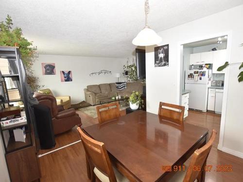 145 Fort Ave, Kamloops, BC - Indoor Photo Showing Dining Room