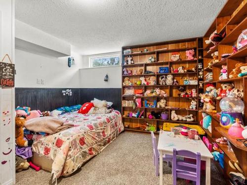 157 Bingo Ranch Road, Kamloops, BC - Indoor Photo Showing Bedroom
