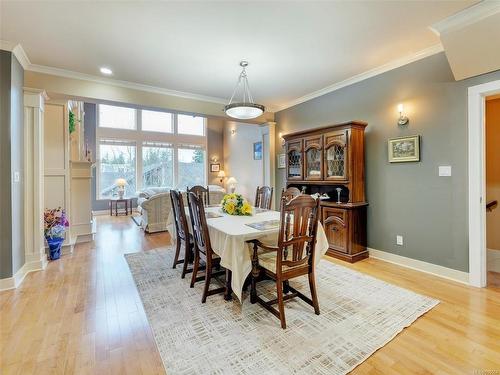 10-630 Brookside Rd, Colwood, BC - Indoor Photo Showing Dining Room