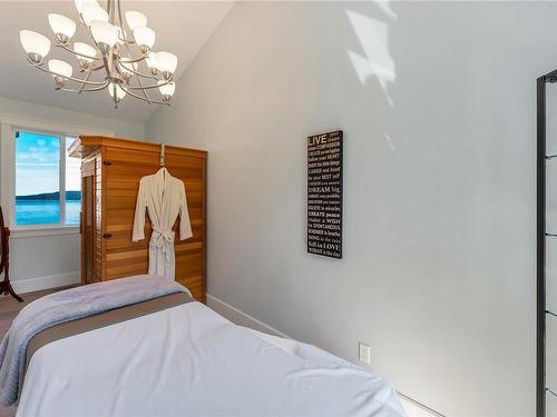 1179 Barnes Rd, Crofton, BC - Indoor Photo Showing Bedroom