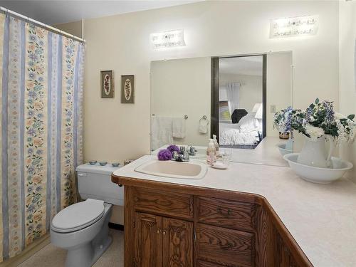 791 Gwendolynn Dr, Langford, BC - Indoor Photo Showing Bathroom