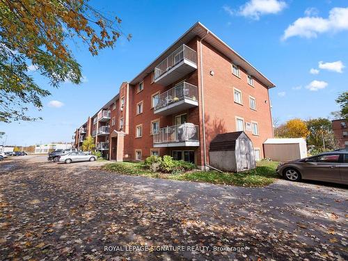 B202-135 Atherley Rd, Orillia, ON - Outdoor