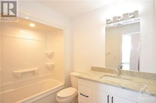 7 Maple Avenue Unit#302, Smiths Falls, ON - Indoor Photo Showing Bathroom