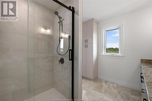 68 Graf Street, Harrow, ON - Indoor Photo Showing Bathroom