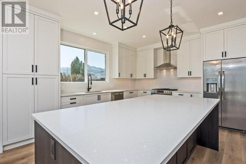 52 Cactus Crescent, Osoyoos, BC - Indoor Photo Showing Kitchen With Stainless Steel Kitchen With Upgraded Kitchen