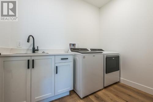 52 Cactus Crescent, Osoyoos, BC - Indoor Photo Showing Laundry Room