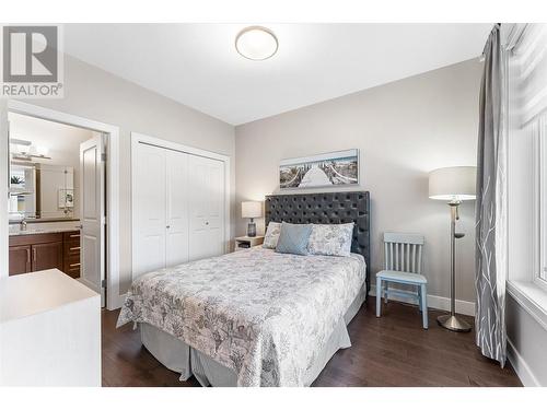 13080 Gibbons Drive, Lake Country, BC - Indoor Photo Showing Bedroom