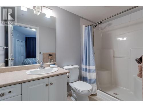 1088 Sunset Drive Unit# 306, Kelowna, BC - Indoor Photo Showing Bathroom