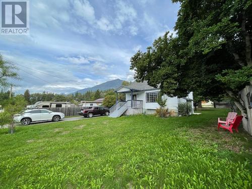 1526 Eastman Avenue, Riondel, BC - Outdoor