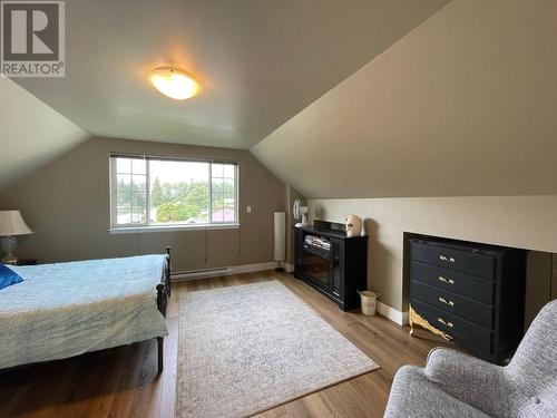 1526 Eastman Avenue, Riondel, BC - Indoor Photo Showing Bedroom