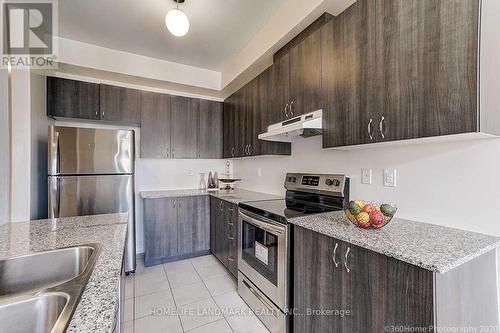 142 Dundonnell Pl, Vaughan, ON - Indoor Photo Showing Kitchen With Stainless Steel Kitchen With Upgraded Kitchen
