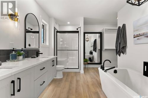 3021 Bellegarde Crescent, Regina, SK - Indoor Photo Showing Bathroom