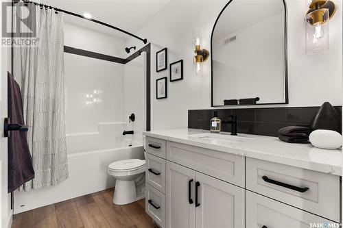 3021 Bellegarde Crescent, Regina, SK - Indoor Photo Showing Bathroom