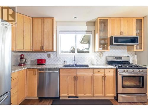 1000 Euclid Road, Kelowna, BC - Indoor Photo Showing Kitchen With Stainless Steel Kitchen With Double Sink