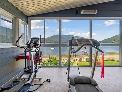 4751 75 Avenue, Salmon Arm, BC - Indoor Photo Showing Gym Room