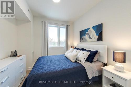 #104 -12 Beausoleil Lane, Blue Mountains, ON - Indoor Photo Showing Bedroom