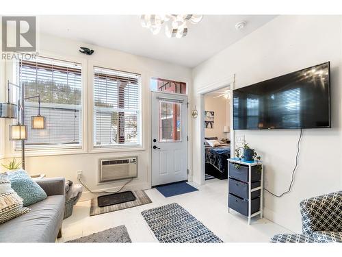 1209 Riverside Avenue Unit# B, Sicamous, BC - Indoor Photo Showing Other Room