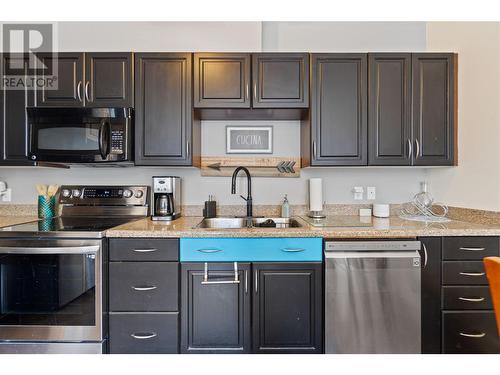 1209 Riverside Avenue Unit# B, Sicamous, BC - Indoor Photo Showing Kitchen