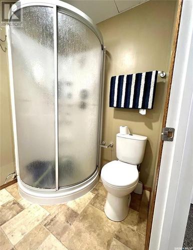100 Burke Crescent, Swift Current, SK - Indoor Photo Showing Bathroom