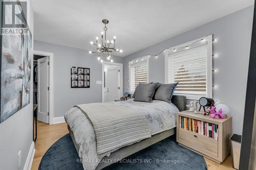 42 River Ridge Rd, Barrie, ON - Indoor Photo Showing Bedroom