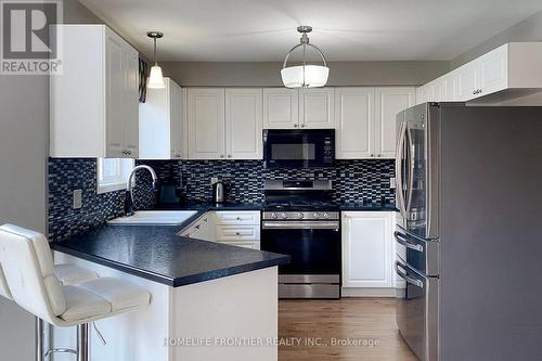 48 Patrick Drive, Barrie, ON - Indoor Photo Showing Kitchen
