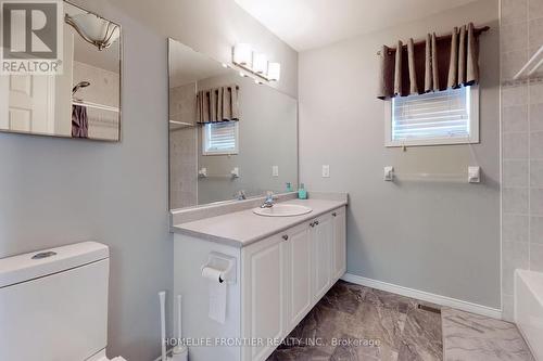 48 Patrick Drive, Barrie, ON - Indoor Photo Showing Bathroom